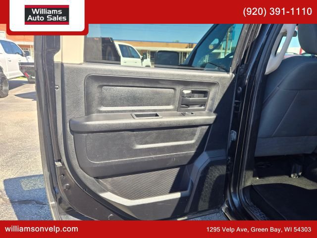 Used 2017 RAM 1500 Express w/ Black Ram 1500 Express Group AWD/4WD image 12
