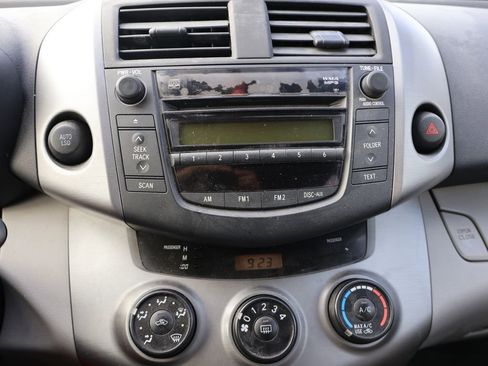 Used 2006 Toyota RAV4 2WD image 10