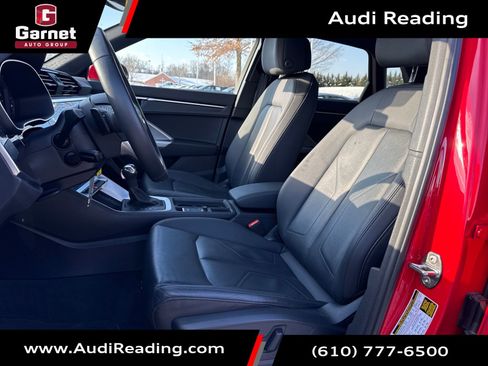 Certified 2025 Audi Q3 2.0T Premium AWD/4WD image 9