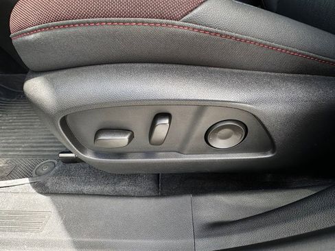 Used 2025 Chevrolet Equinox RS w/ Safety and Technology Package AWD/4WD image 20