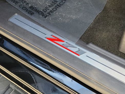 Used 2017 Chevrolet Silverado 1500 LTZ Z71 image 23