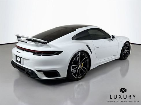 Used 2021 Porsche 911 Turbo S image 6