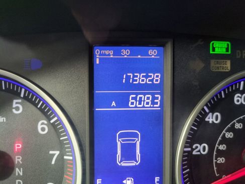 Used 2011 Honda CR-V SE image 16