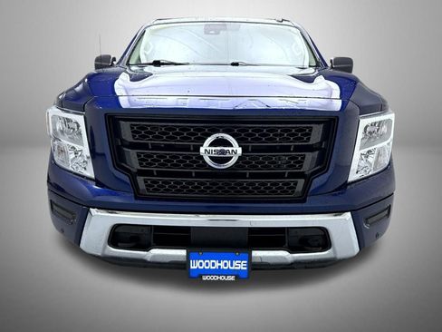 Used 2021 Nissan Titan SV w/ SV Convenience Package AWD/4WD image 2