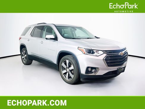 Used 2018 Chevrolet Traverse LT AWD/4WD image 1