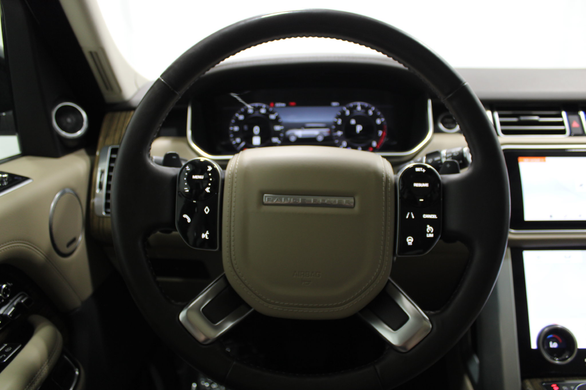 Used 2019 Land Rover Range Rover HSE AWD/4WD image 29