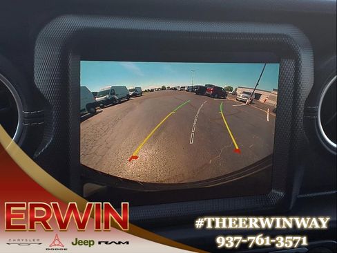 Used 2023 Jeep Wrangler Unlimited Sahara image 18