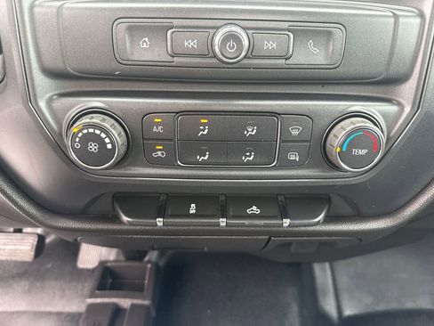 Used 2016 GMC Sierra 1500 4x4 Regular Cab w/ Sierra Convenience Package image 19