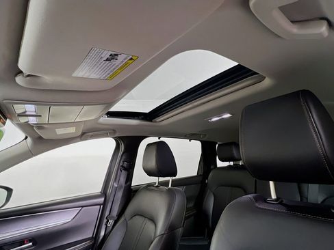 Used 2025 MAZDA CX-70 3.3 Turbo w/ Preferred Package image 22