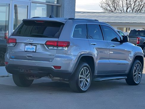 Used 2021 Jeep Grand Cherokee Limited w/ Luxury Group II AWD/4WD image 4