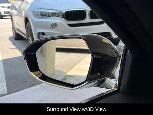 Used 2024 BMW i7 xDrive60 AWD/4WD image 16