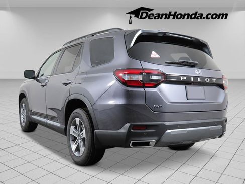 New 2026 Honda Pilot EX-L image 3
