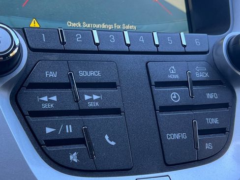 Used 2017 Chevrolet Equinox LT w/ Convenience Package FWD image 30