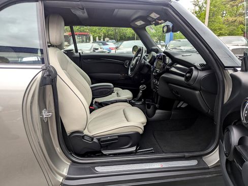 Used 2017 MINI Cooper S image 37
