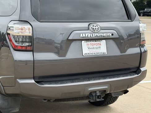 Used 2019 Toyota 4Runner SR5 RWD image 6