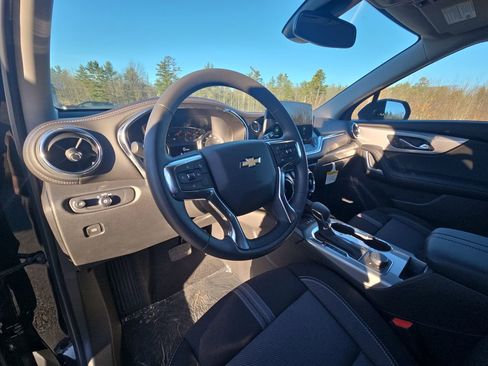 New 2025 Chevrolet Blazer LT w/ Convenience Package image 46