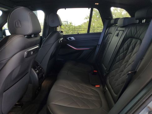 Used 2024 BMW X5 sDrive40i w/ M Sport Package RWD image 9