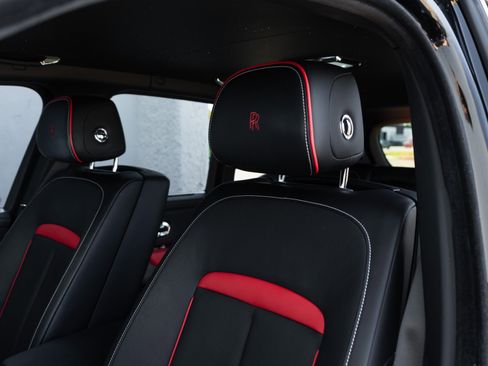 Used 2023 Rolls-Royce Cullinan image 34