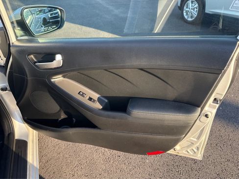 Used 2018 Kia Forte LX FWD image 20