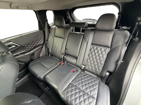 Used 2024 Mitsubishi Outlander SEL image 15