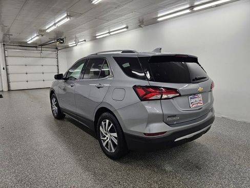 Used 2023 Chevrolet Equinox Premier image 7