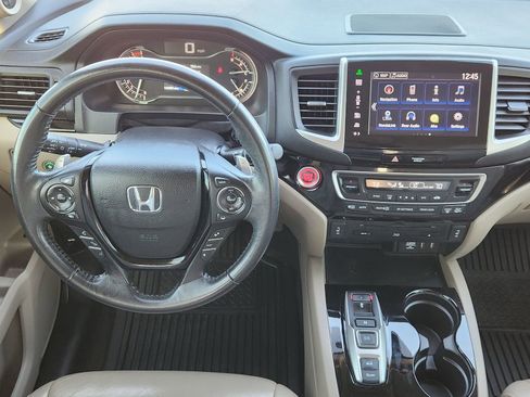 Used 2016 Honda Pilot Touring image 30