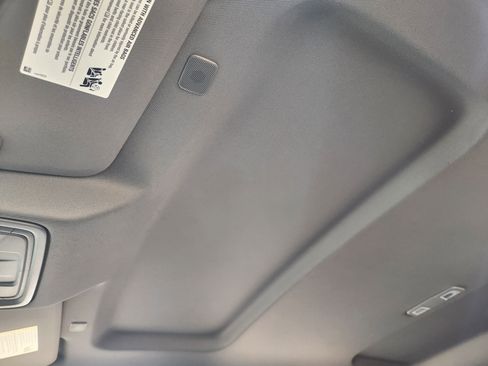 Used 2023 Chevrolet Silverado 1500 LT image 25