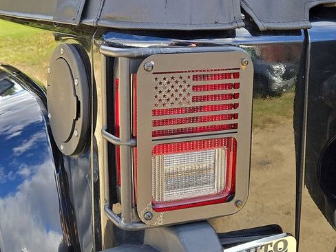 Used 2011 Jeep Wrangler Sahara w/ Dual Top Group image 16