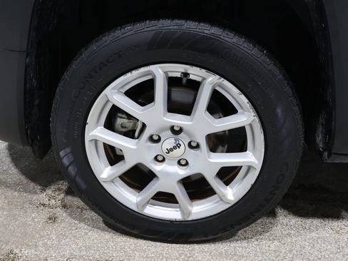 Used 2022 Jeep Renegade Latitude image 7