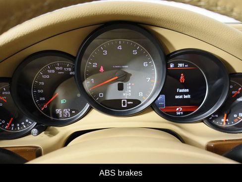 Used 2016 Porsche Panamera S RWD image 11