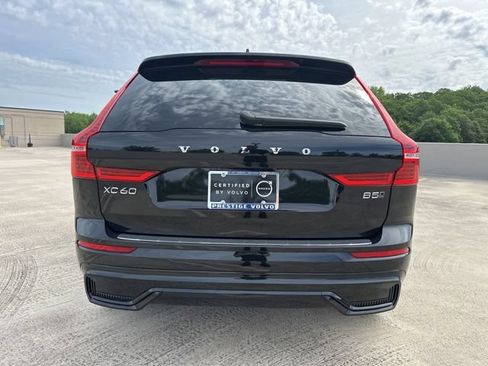 Certified 2024 Volvo XC60 B5 Core w/ Protection Package Premier AWD/4WD image 7
