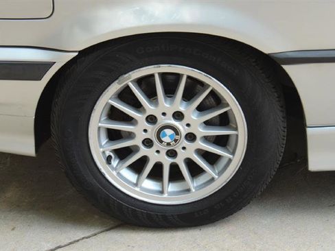 Used 1999 BMW 323i Convertible RWD image 20