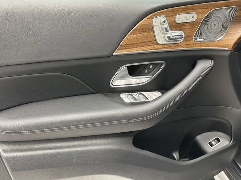 Certified 2025 Mercedes-Benz GLE 350 4MATIC image 10