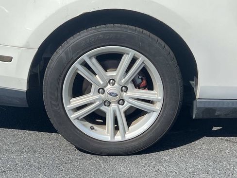 Used 2012 Ford Mustang Premium RWD image 8