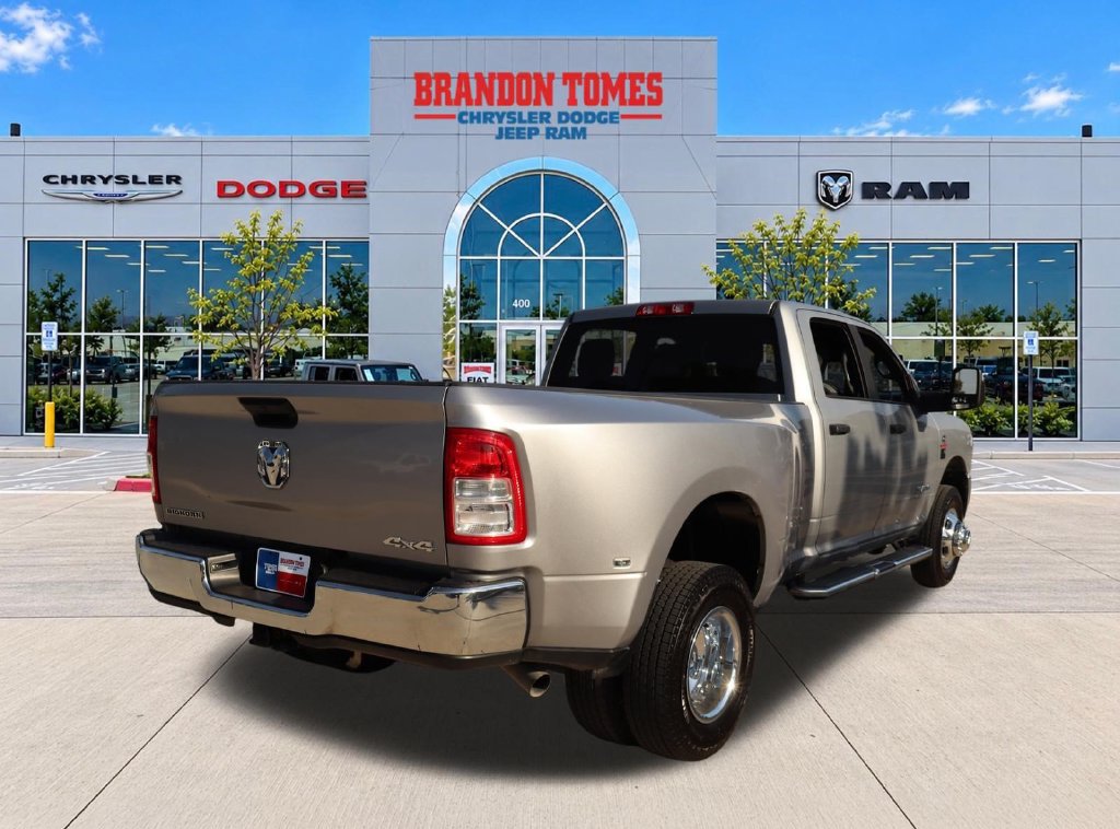 Used 2024 RAM 3500 Big Horn AWD/4WD image 3