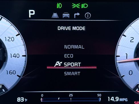 Certified 2023 Kia Carnival SX Prestige FWD image 12