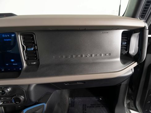 Used 2024 Ford Bronco Wildtrak AWD/4WD image 34