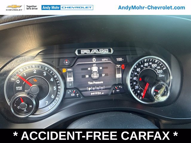 Used 2019 RAM 1500 4x4 Crew Cab image 24