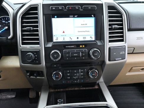 Used 2017 Ford F450 Lariat w/ Chrome Package image 23