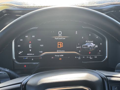 Used 2024 GMC Sierra 1500 AT4 w/ Technology Package image 16