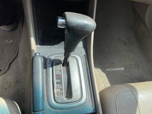 Used 2001 Honda Accord EX image 33