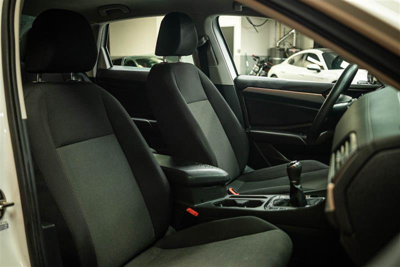 Used 2019 Volkswagen Jetta S w/ Driver Assistance Package FWD image 13