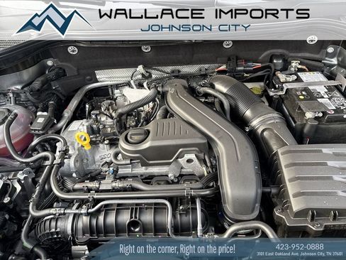 New 2026 Volkswagen Taos SE image 17