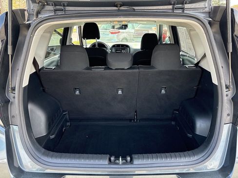 Used 2024 Kia Soul LX w/ Option Group 015 FWD image 25