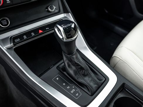 Certified 2023 Audi Q3 2.0T Premium w/ Convenience Package AWD/4WD image 10