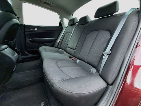 Used 2018 Kia Optima LX FWD image 18