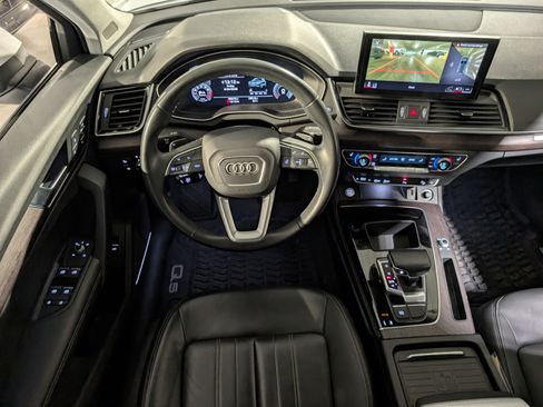 Used 2021 Audi Q5 Premium Plus w/ Premium Plus Package AWD/4WD image 6