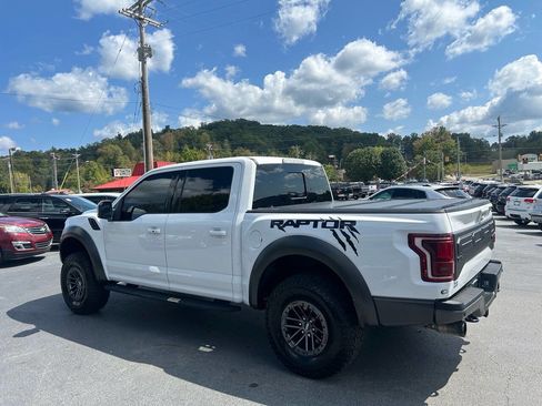 Used 2019 Ford F150 Raptor w/ Equipment Group 802A Luxury image 4