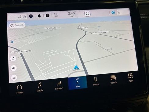 Used 2023 Jeep Grand Cherokee Limited image 32