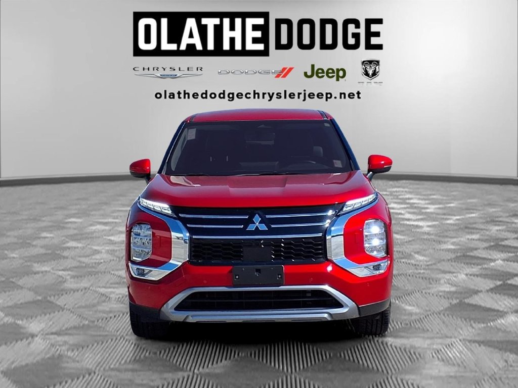 Used 2025 Mitsubishi Outlander SE AWD/4WD image 34
